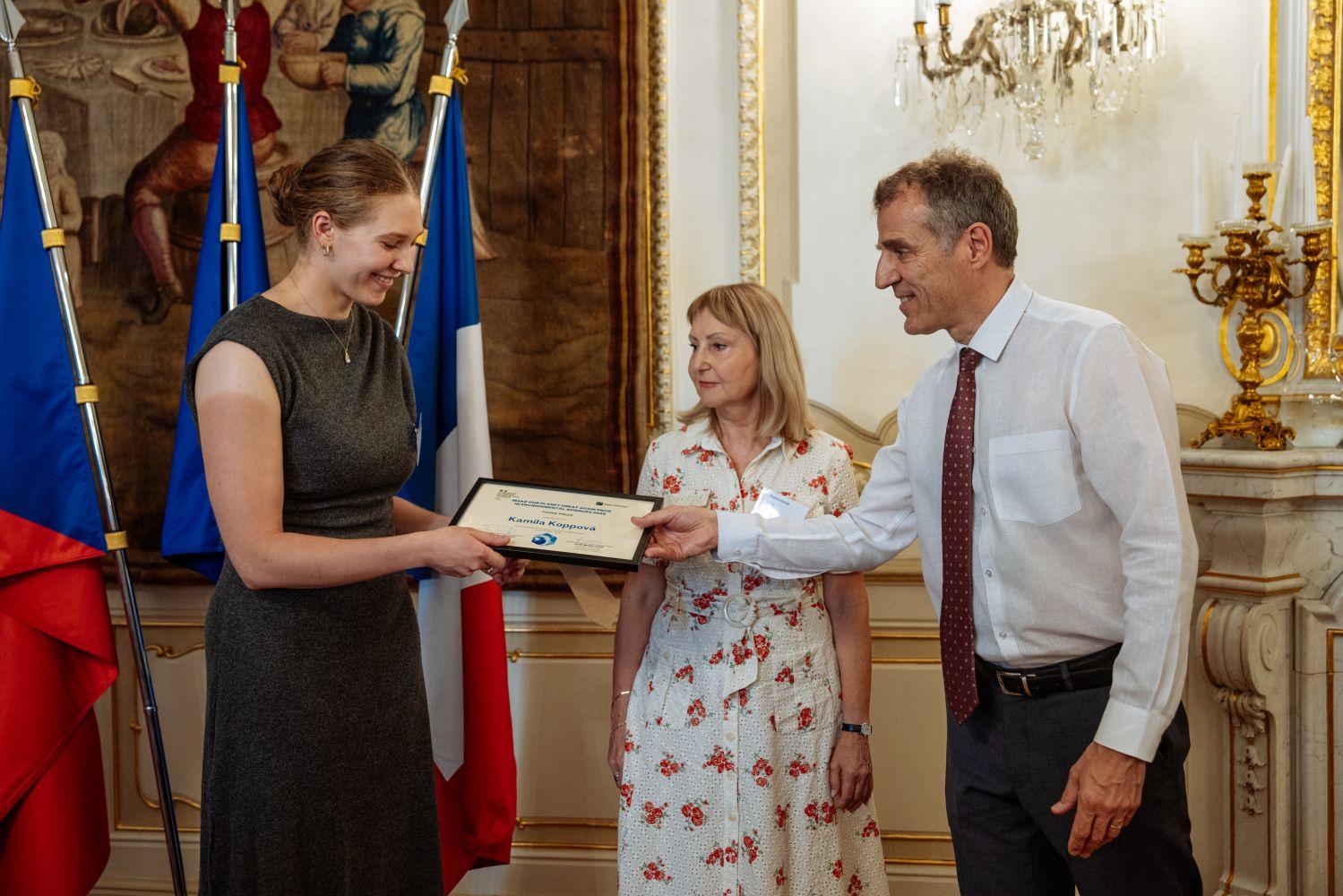 Scientific Prizes of the French Embassy