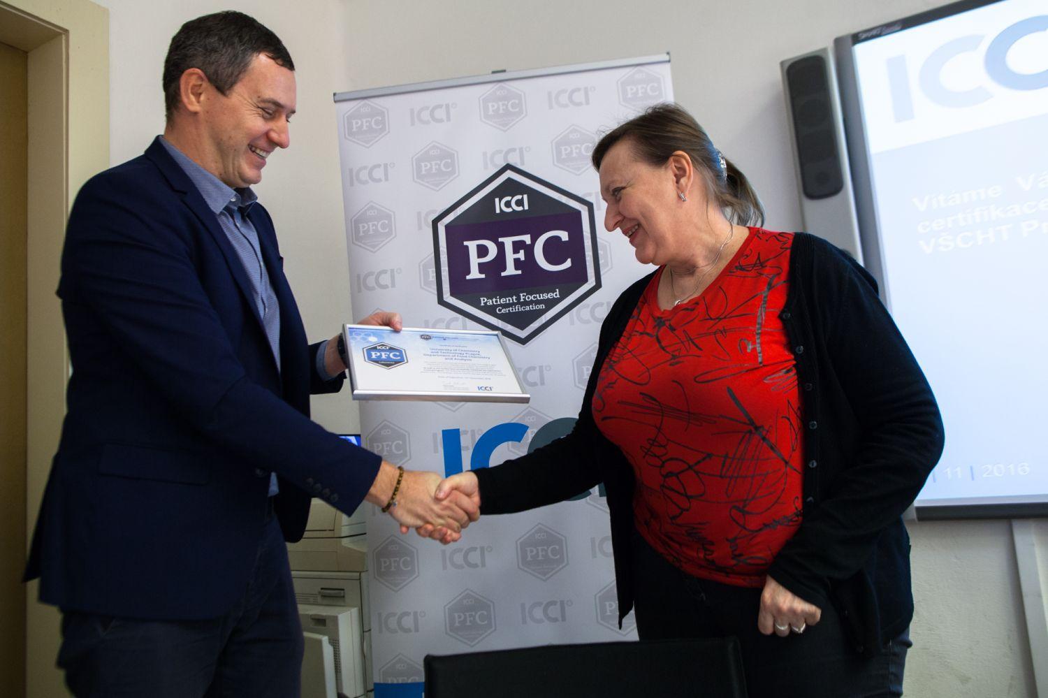 Ústav profesorky Hajšlové získal prestižní certifikát PFC